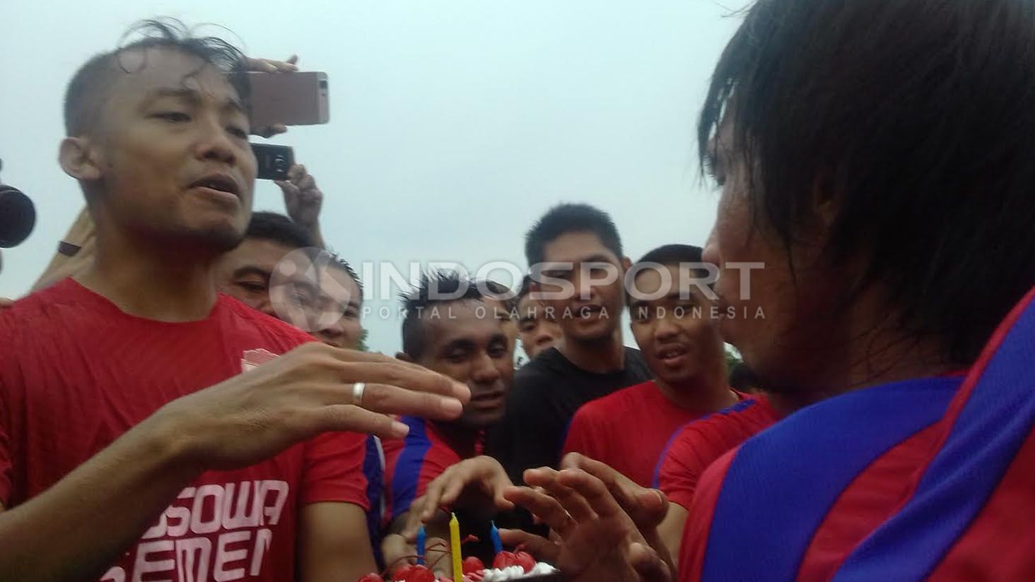 Syamsul Bachri Chaeruddin rayakan Ultah ke-34 Copyright: &copy; Muhammad Nur basri/Indosport
